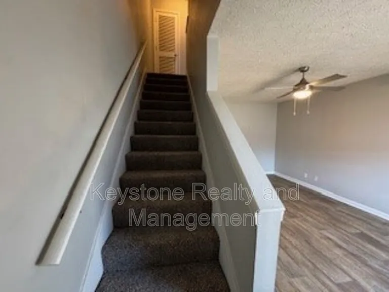 3318 Royster Ln #D — Photo 7