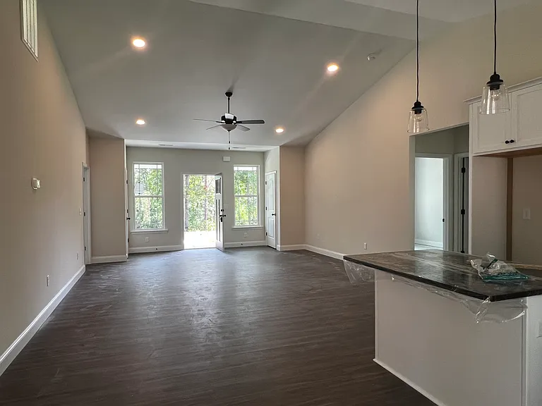 1421 White Horse Road Ext — Photo 3