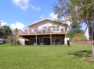 1083 Quarterstaff Ct, Nekoosa, WI 54457