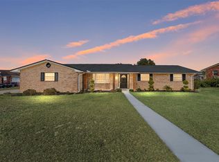3437 Starfish Ave, Fruitland Park, FL 34731