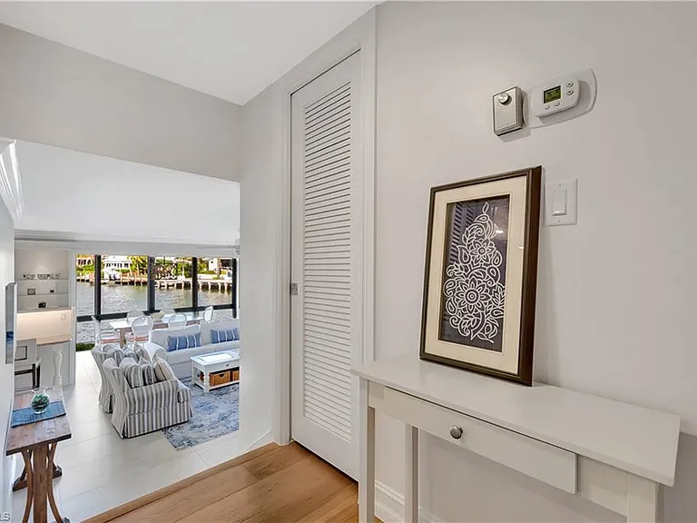 2258 Gulf Shore Blvd N #O1 — Photo 15
