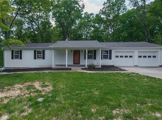 667 Knollwood Dr, Mount Airy, NC 27030