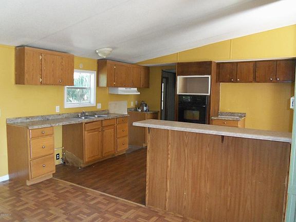 5th image of 6952 Aster Dr