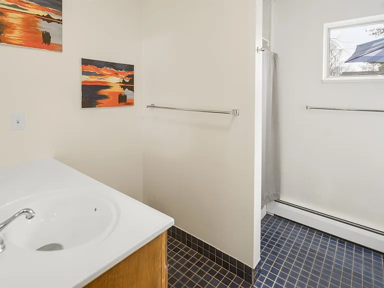 105 Miller St #2 — Photo 7