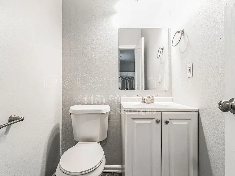 2817 Windsor Forrest Ct — Photo 10