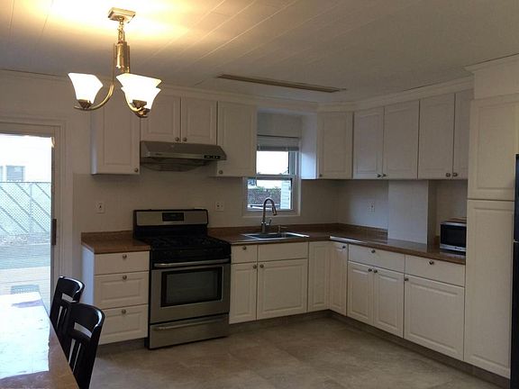 5th image of 95 Park St #3