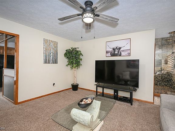 5th image of 1595 McKinley Ave