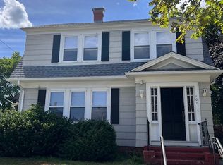 101 Orchard St, Cranston, RI 02910