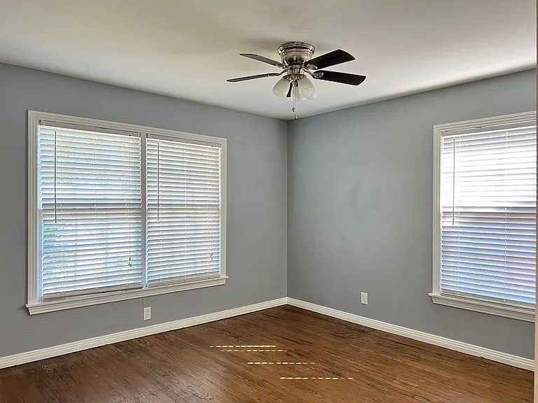 1225 San Antonio St — Photo 17