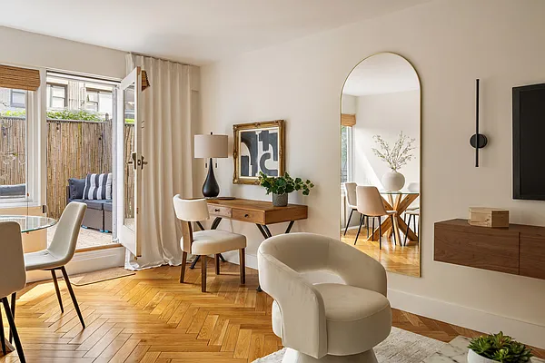 Living room, photo 3