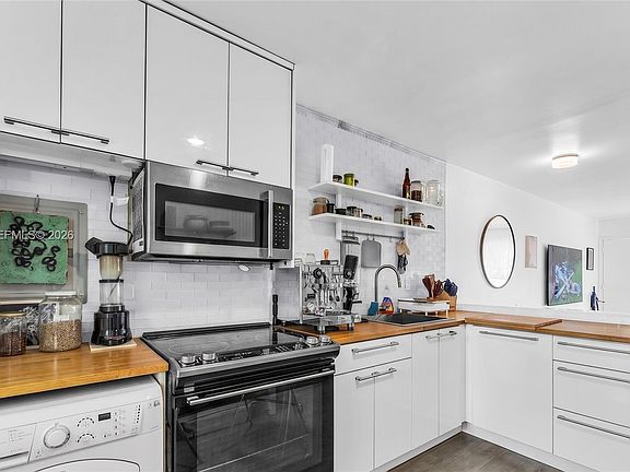 5th image of 645 NE 77th St APT 1