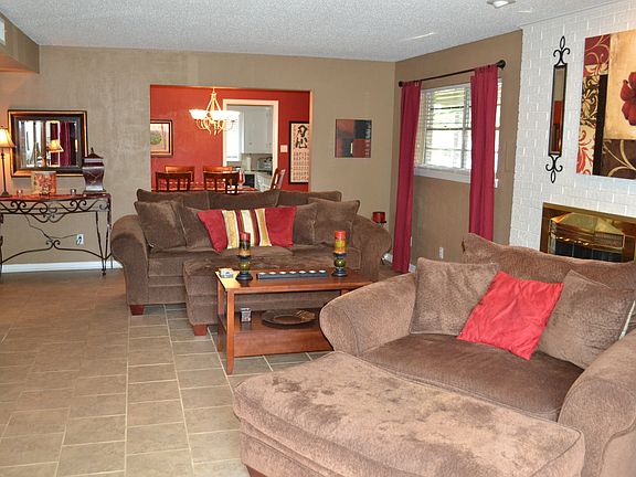 2nd image of 510 Sheffield Dr