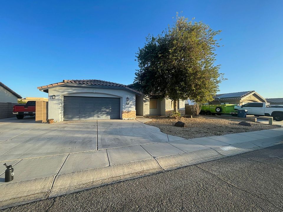 1st image of 11590 E 27th Pl