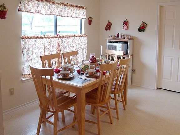 Dine-in Breakfast Area