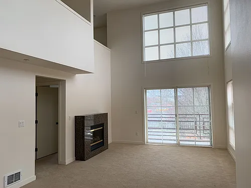 Newell Court Apartments, downtown Mercer Island Photo 1