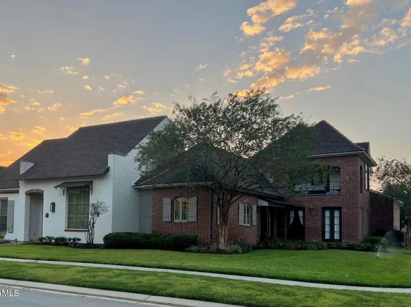 100 Candlewood Dr, Lafayette, LA 70508