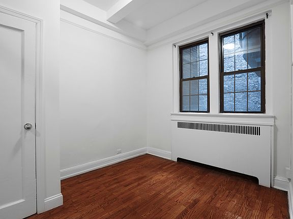 3rd image of 245 E 11th St APT 1F