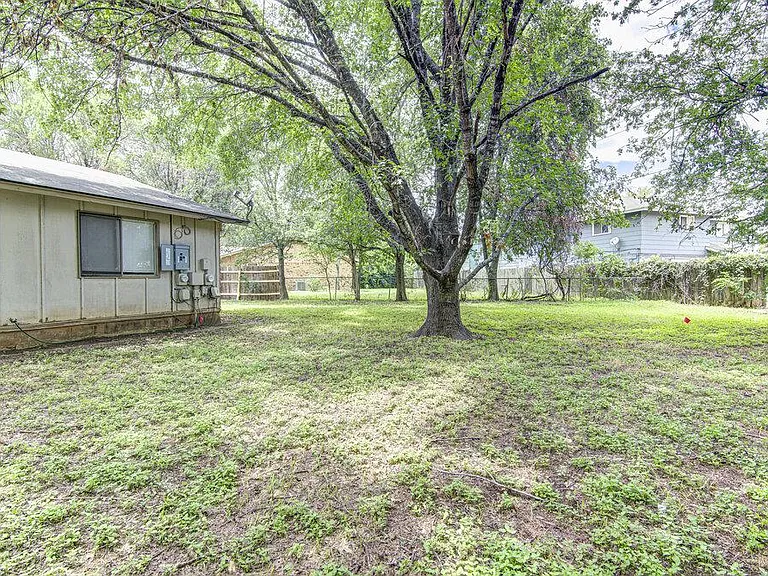 5301 Indio Cir #A — Photo 24