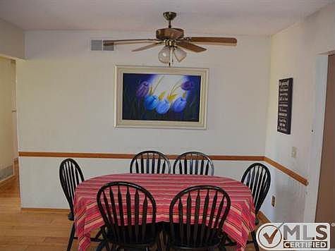 4th image of 10390 Baywood Ln