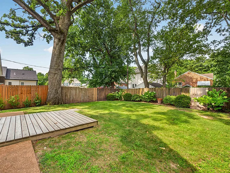 109 Handlan Ct — Photo 14