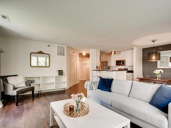 4th image of 5980 Chasewood Pkwy APT 101