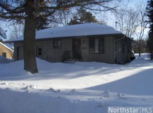 515 3rd St, Mora, MN 55051