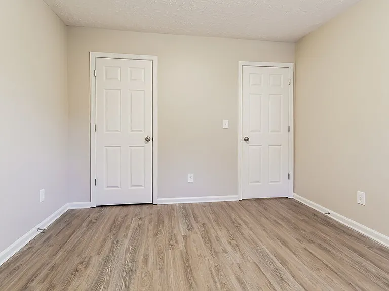 615 Waltman Point Pl — Photo 18