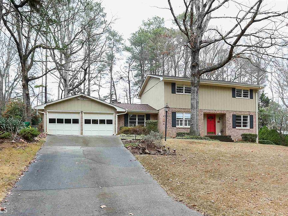 2nd image of 4634 Westhampton Cir