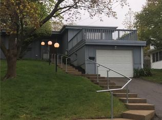 47 Ledge Rd, East Greenwich, RI 02818