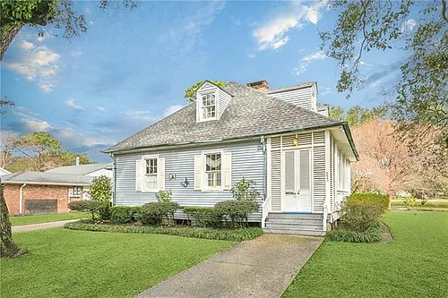 523 Turquoise St Photo 1