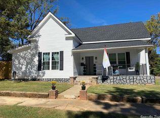 900 W Race Ave, Searcy, AR 72143