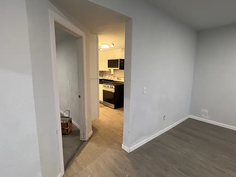 1303 Sacramento St — Photo 1