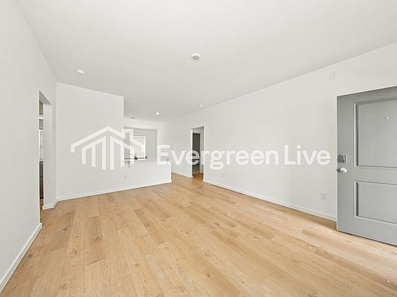 4th image of 9839 Poppy Dr