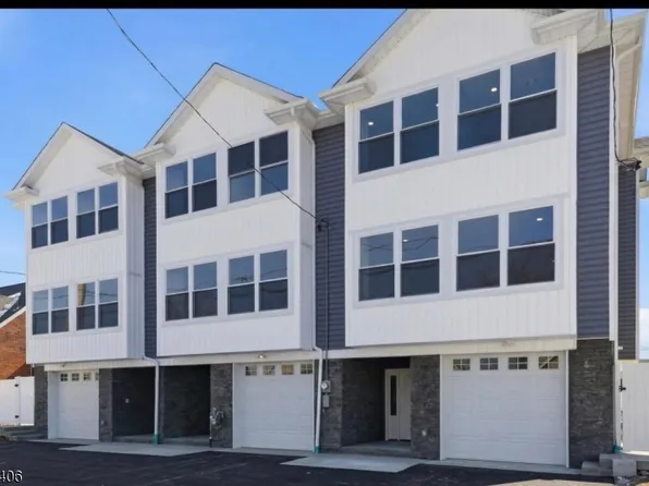 60 Dewitt St, Garfield City, NJ 07026