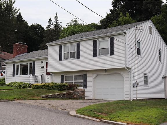 3rd image of 16 Sherman Ave