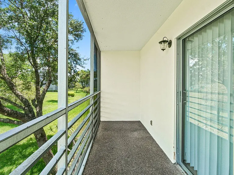 68 Suffolk Dr #68-B — Photo 19