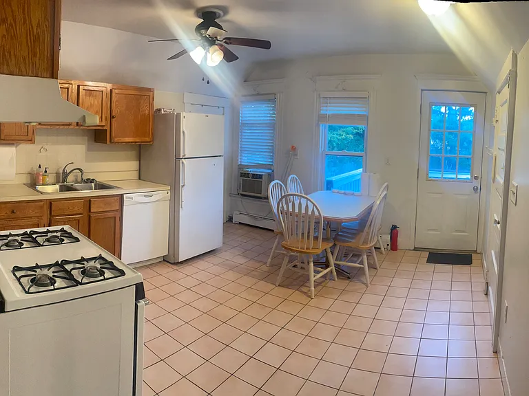 855 Orange St #3F — Photo 6