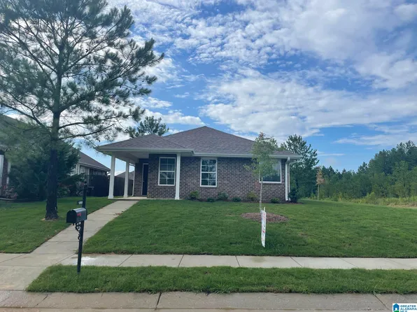 1293 Village Trl, Calera, AL 35040