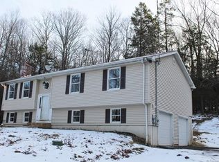 113 Peck Rd, Winsted, CT 06098