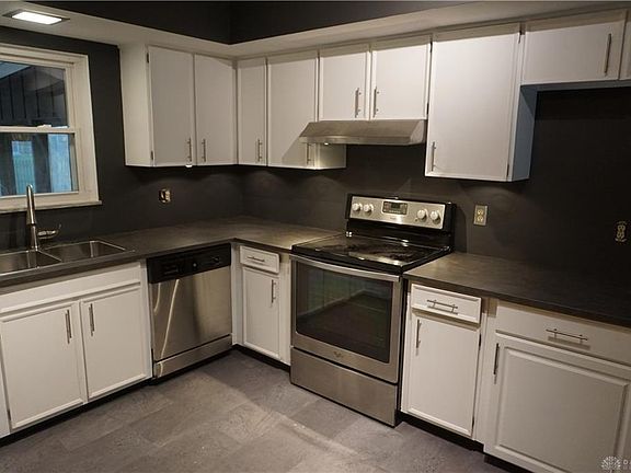 5th image of 136 Zengel Dr