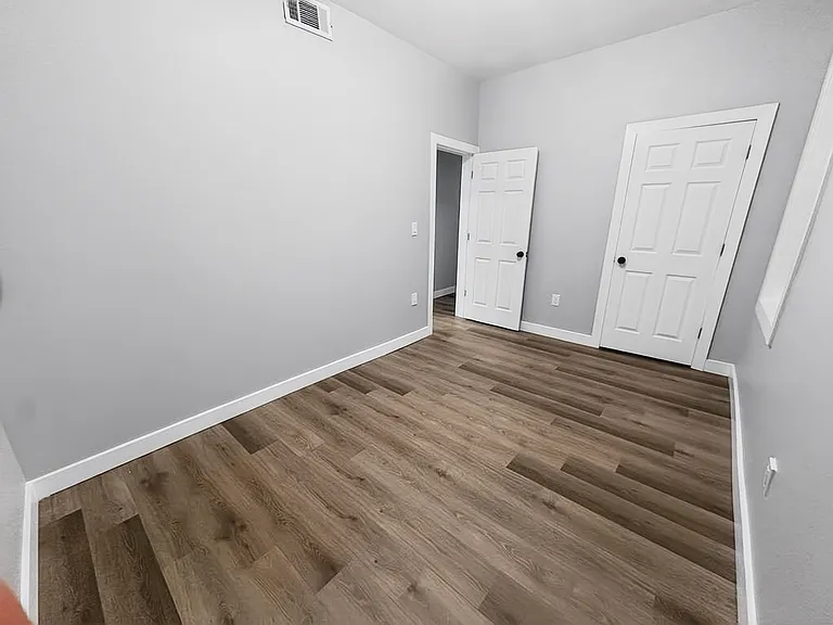 113 Elizabeth Ave #3 — Photo 14