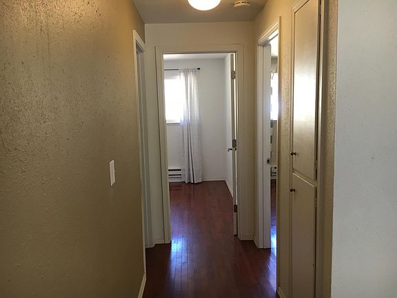 5th image of 18816 Mountain View Dr E APT D