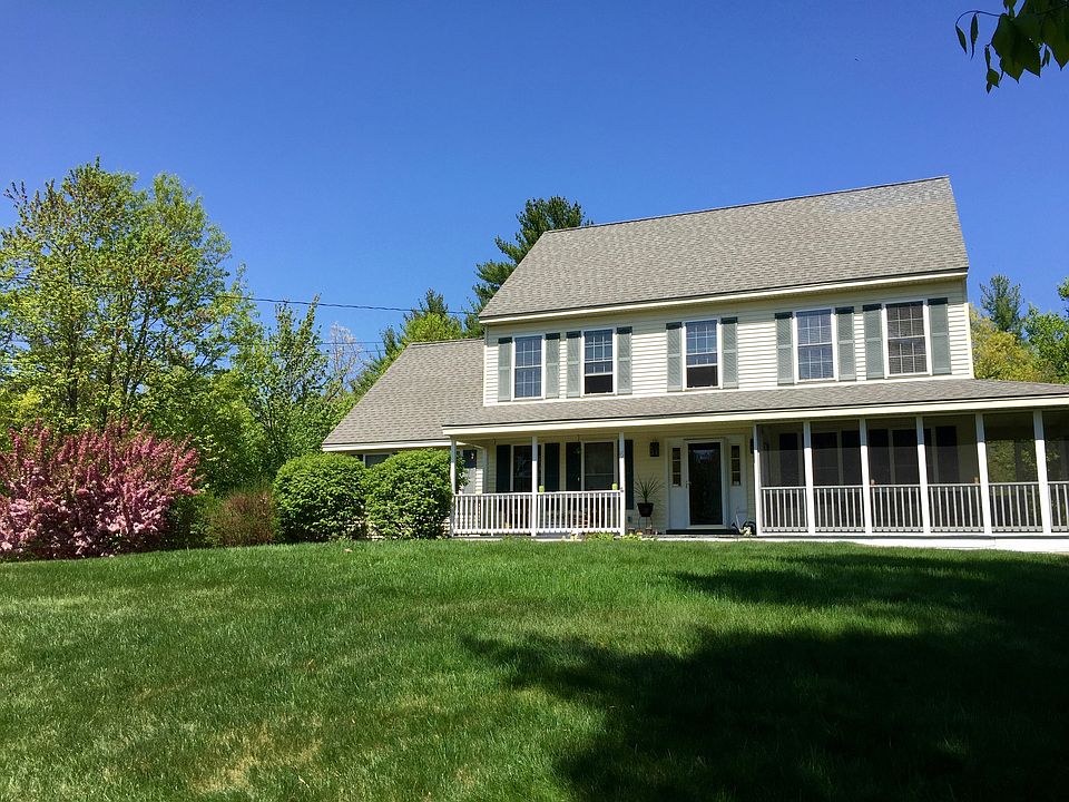2nd image of 6 Winslow Dr
