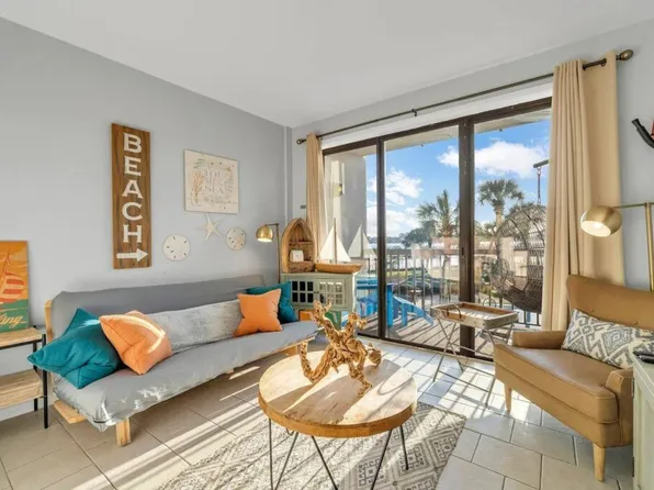 214 Miracle Strip Pkwy SW, Fort Walton Beach, FL