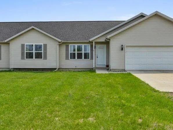 34275 36th Ave, Paw Paw, MI 49079