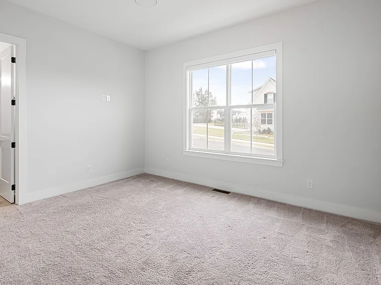 805 Regimental Dr — Photo 21