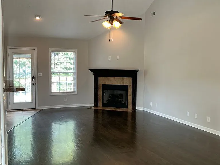 1712 Apache Way — Photo 11