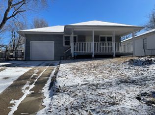 2434 SE Michigan Ave, Topeka, KS 66605