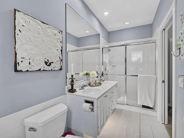 213 Barcelona Dr — Photo 41