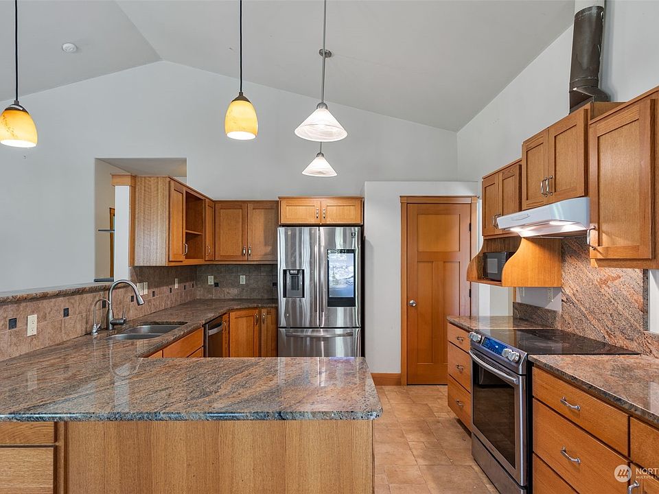 411 NE Trudeau Mountain Road, Belfair, WA 98528 Zillow